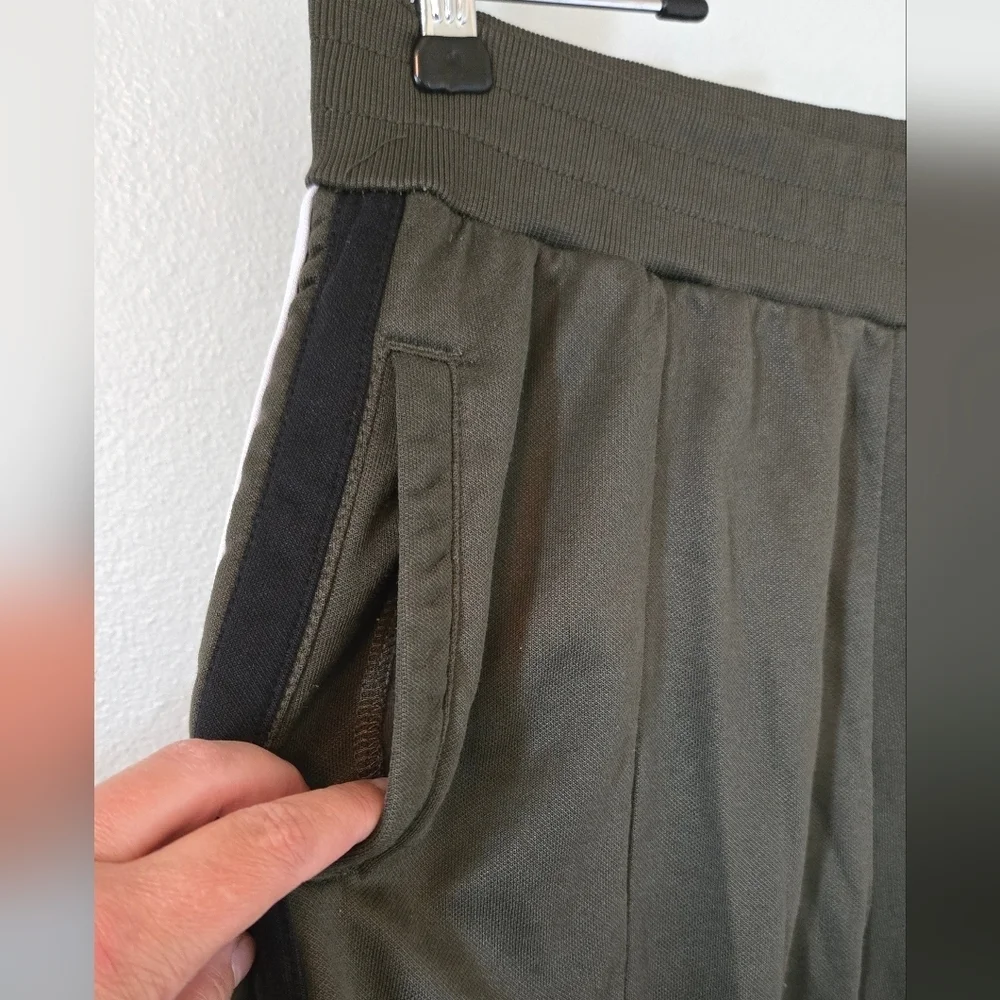 Hollister Olive Green Jogger Pants Size Large